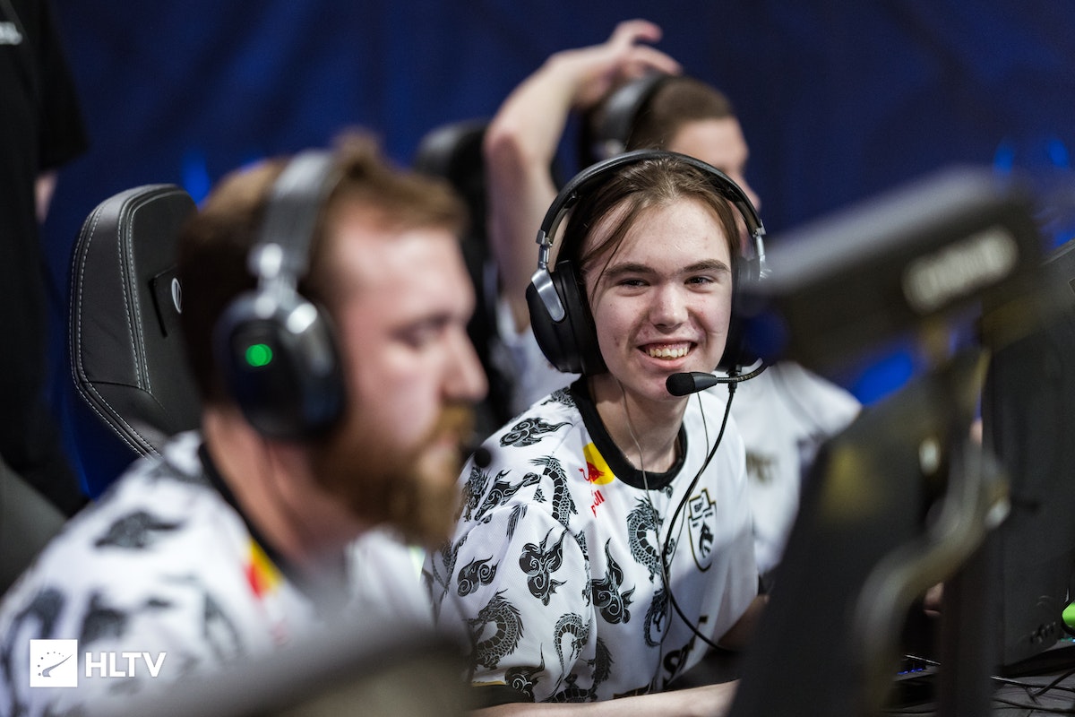 那么实现阿 那么实现阿